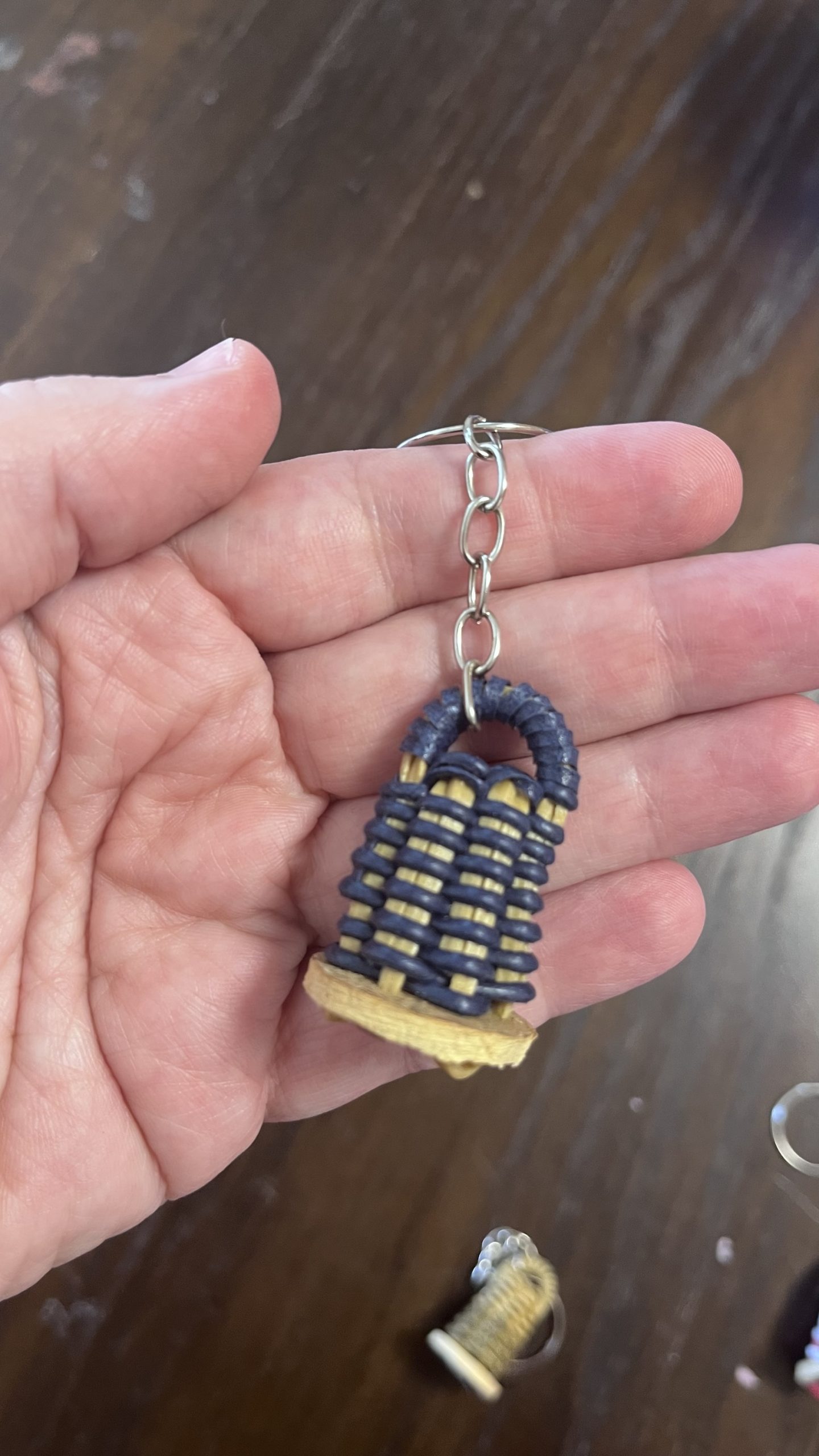 מחזיק מפתחות מיני קאשישי - עבודת יד מברזיל - צבעים שונים 5 מחזיק מפתחות מיני קאשישי - עבודת יד מברזיל - צבעים שונים – תמונה 5